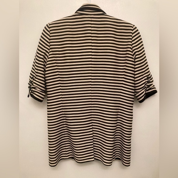 Elizabeth and James striped blazer. - Picture 2 of 4